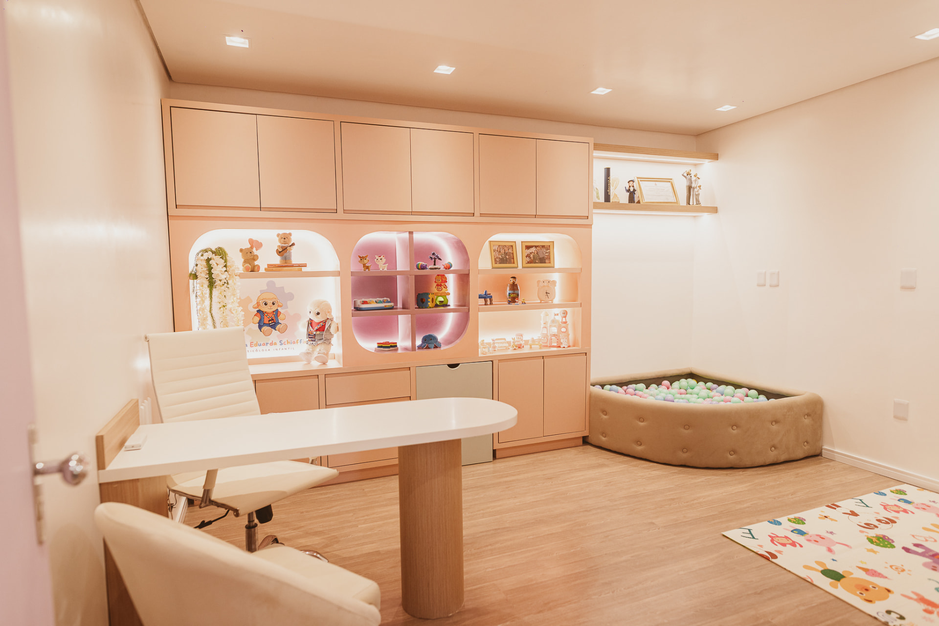 Sala de atendimento da psicóloga Maria Eduarda na Clínica Crescer, em Uruguaiana